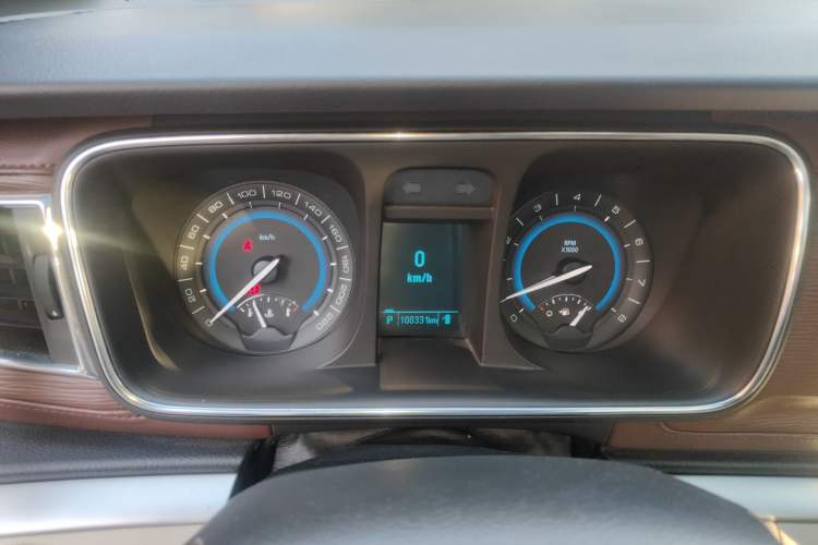 Used Buick GL8 2014 3.0L GT Luxury Business Haoya Edition