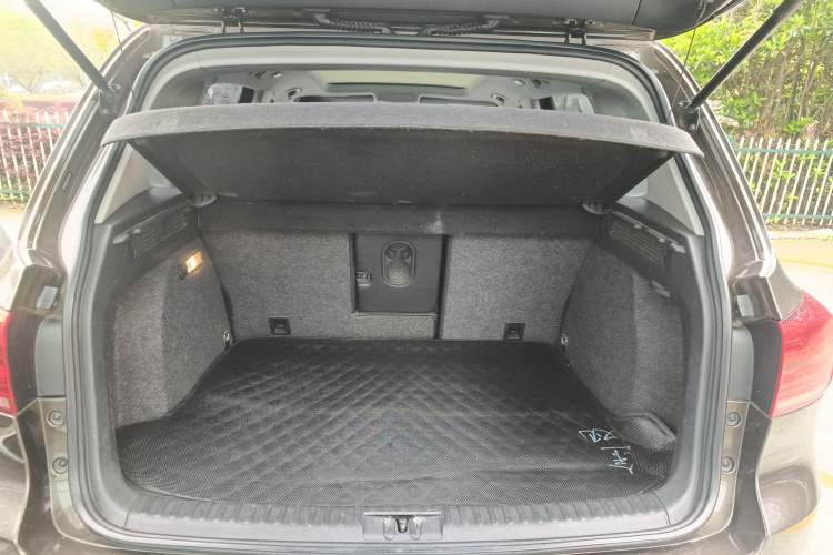 Used Volkswagen Tiguan 2015 1.8TSI Automatic Two-Wheel Drive Luxury Model Trunk