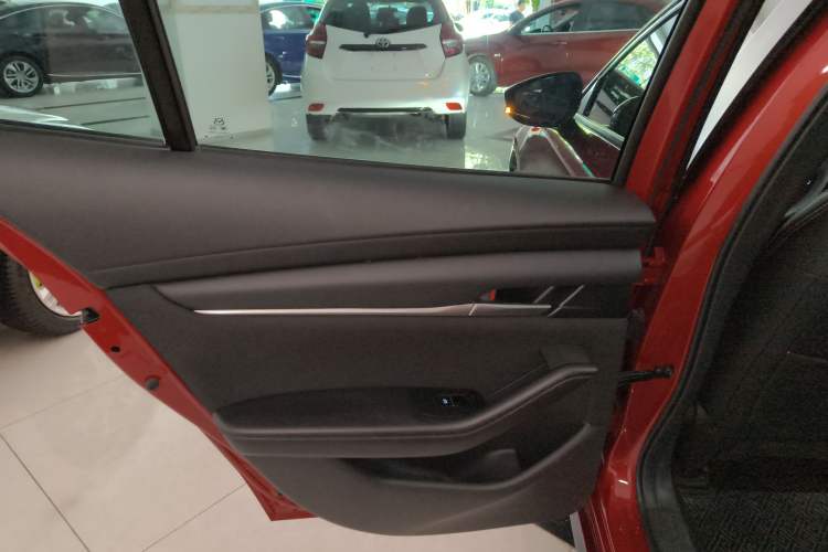 Used Mazda Mazda 3 Axela 2022 2.0L Automatic Zhiqing Edition
