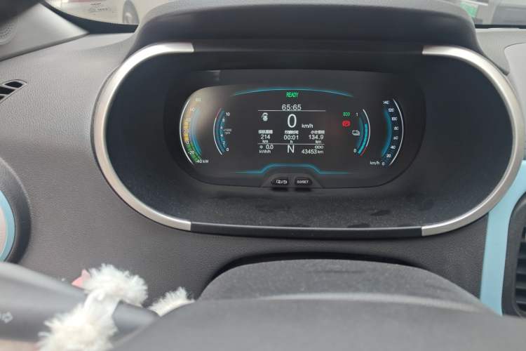 Used Chery QQ Little Ant 2021 200 000-Yuan Ant Fan Edition Talent Version NMC Battery 301 km