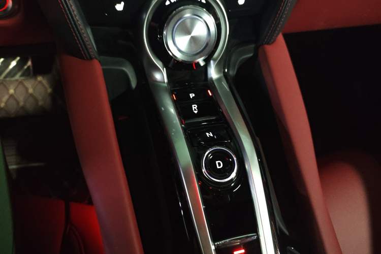 Used Acura CDX 2021 1.5T Two-Wheel Drive Deluxe · A-Spec Smart Safety Sport Model Gear Lever