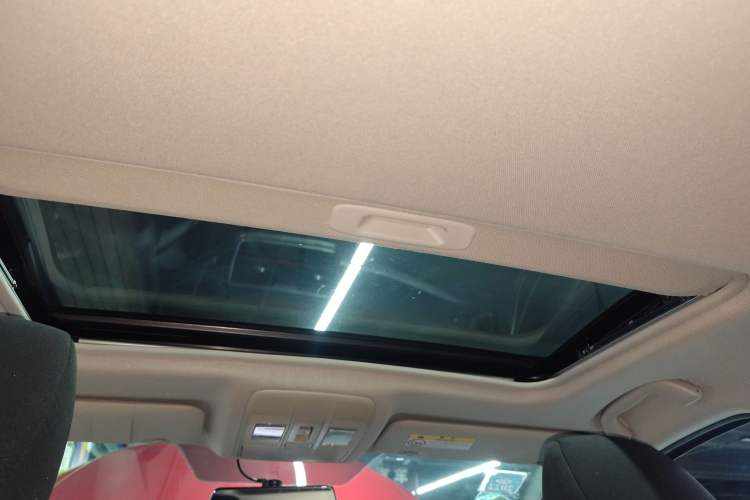 Used Mazda 3 Axela 2017 Hatchback 1.5L Automatic Luxury Model Emission Standard China V