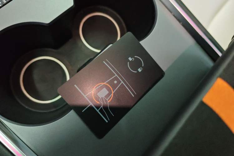 Used Tesla Model Y 2021 Standard Range Rear-Wheel Drive Version Vehicle Key