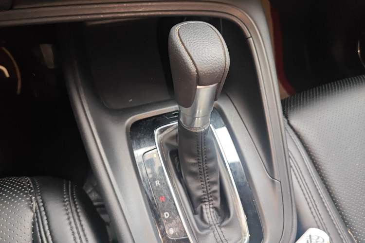 Used Honda Vezel 2023 1.5L CVT Elite Edition
