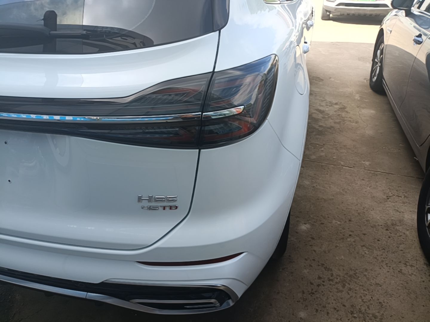 Hongqi HS5 2023 2.0T Qixiang Pro Edition — снимка 9