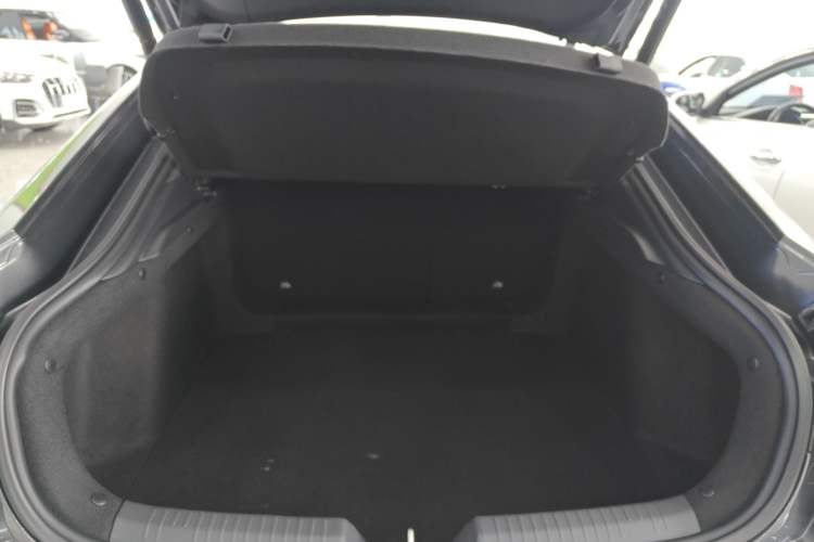 Used CHANGAN UNI-V 2023 1.5T Premium Model