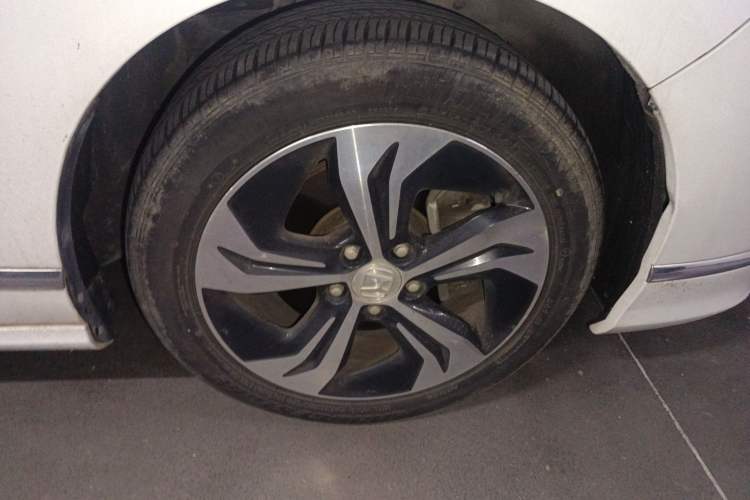 Used Honda Spirior 2015 2.4L Prestige Edition
