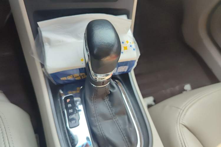 Used Roewe 360 2015 1.5L Automatic Luxury Edition
