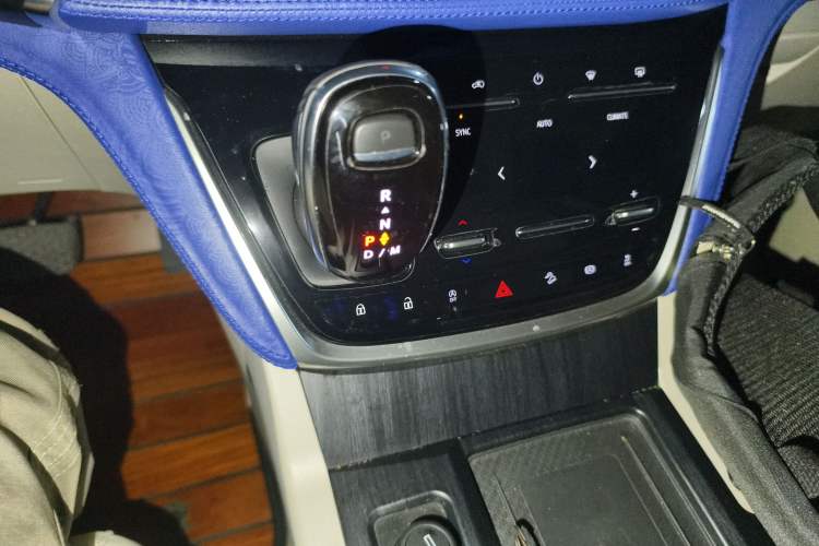 Used Buick GL8 2020 ES Land Cruiser 653T Comfort Edition