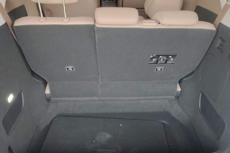 Used XPeng X9 2025 740 Ultra-Long Range Max
