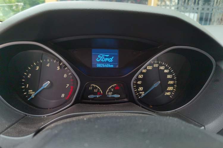Used Ford Focus 2012 Sedan 1.6L Manual Fashion Edition
