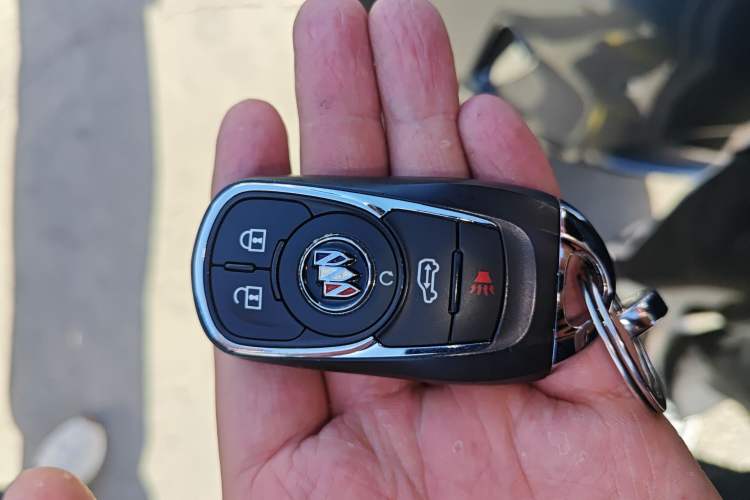 Used Buick GL8 2021 Land Cruiser Executive Class 652T Smart Luxury Model
