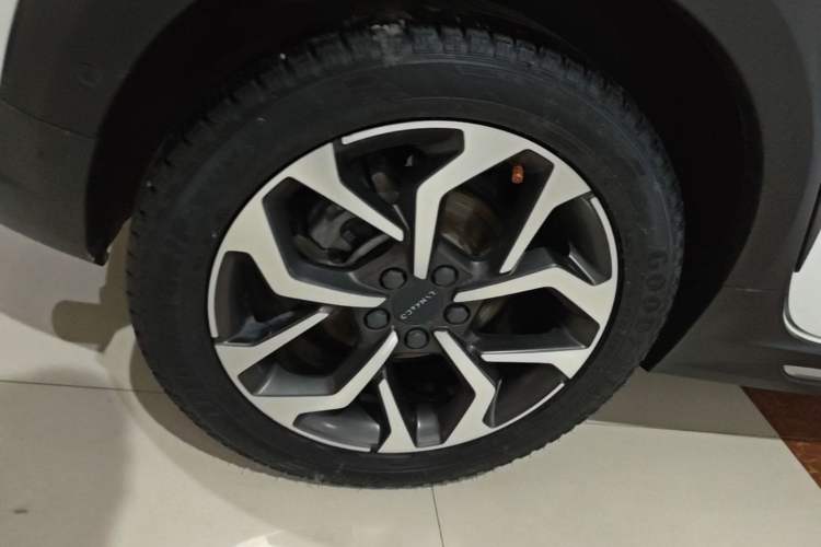 Used Lynk & Co 02 2019 High-Energy Edition 2.0T Automatic Two-Wheel Drive Pro Version China VI Standard
