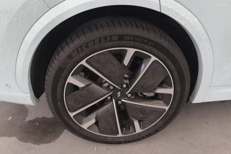 Used Li Auto L7 2025 Ultra Smart Refreshed Edition
