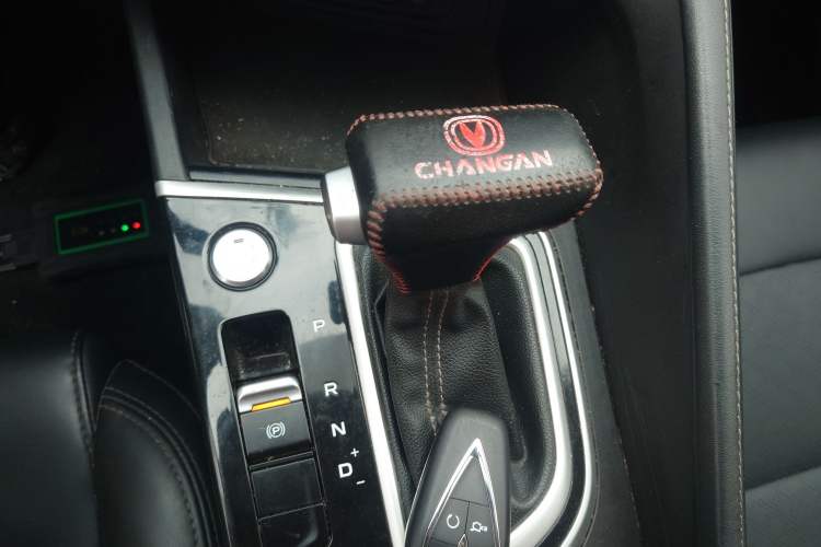 Used CHANGAN Eado 2020 PLUS Million Edition 1.6L GDI CVT Luxury Model Gear Lever