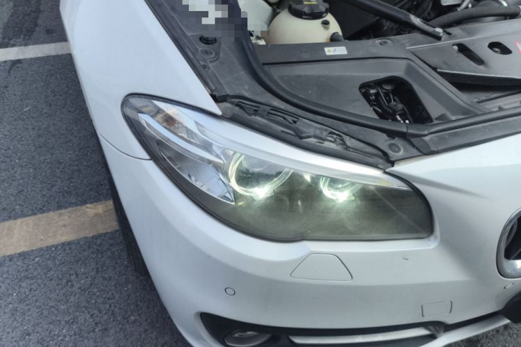 Used BMW 5 Series 2014 520Li Elegant Model
