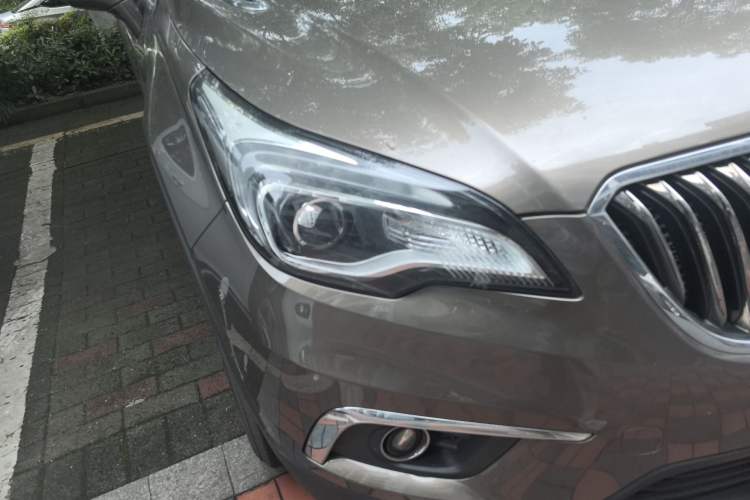 Used Buick Envision 2017 20T Two-Wheel Drive Elite Version Right Front Headlight