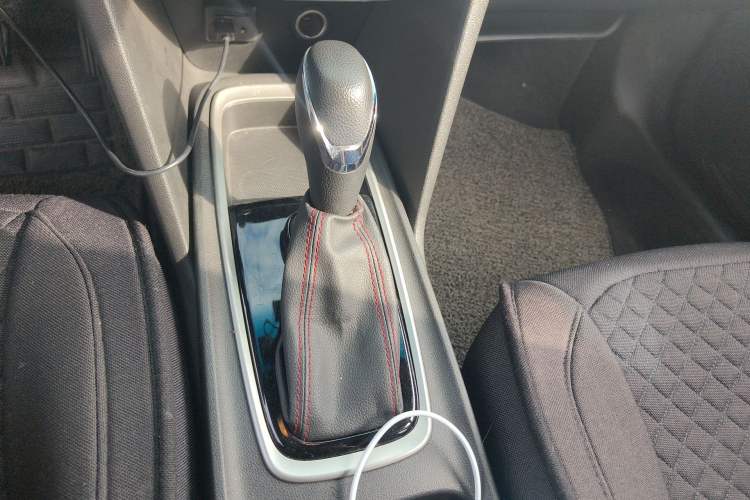 Used Chevrolet Monza 2019 RS 330T Automatic Comfort Edition China VI Standard Gear Lever