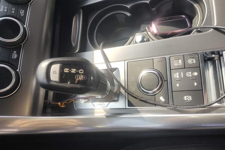 Used Land Rover Range Rover Sport 2017 3.0 SC V6 SE
