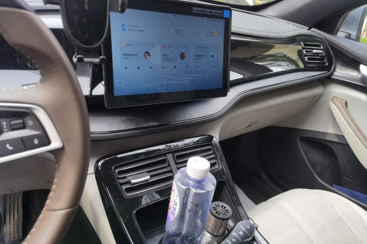 Used BYD Qin PLUS 2024 HONOR Edition DM-i 55KM Leading Model Audio And AC Panel