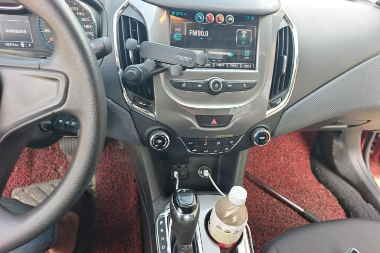 Used Chevrolet Cruze 2017 1.5L Automatic Pioneer Sunroof Edition