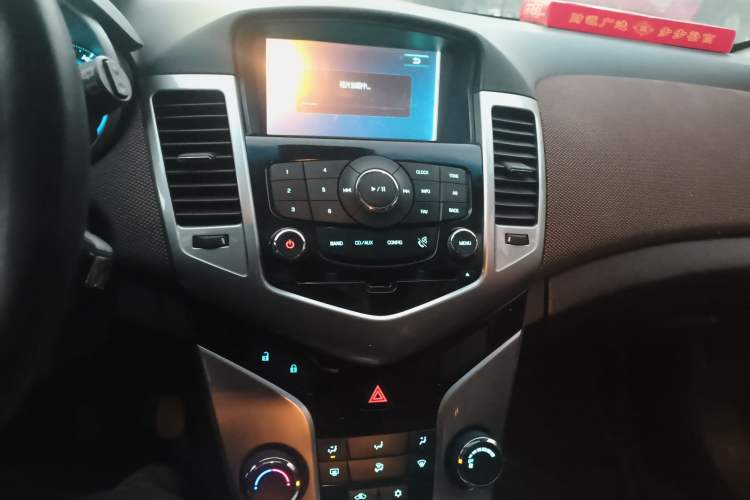 Used Chevrolet Cruze 2013 Hatchback 1.6L Manual Luxury Model