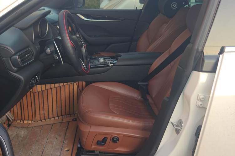 Used Maserati Levante 2019 3.0T Standard Version China V Emission Standard Left Front Seat