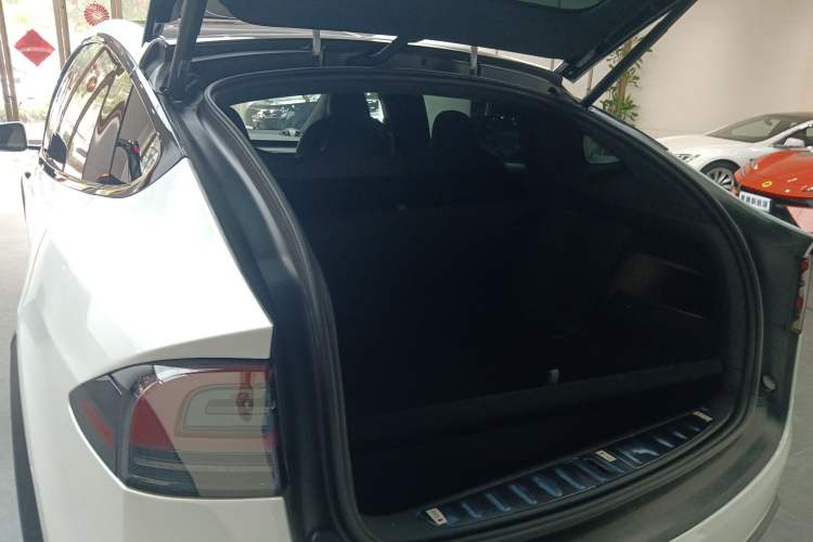 Used Tesla Model X 2023 Dual-Motor All-Wheel-Drive Version