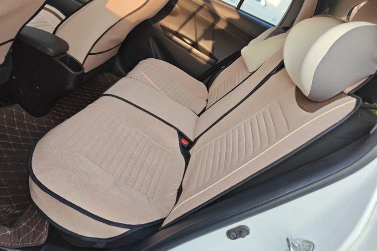 Used Toyota YARiS L Zhi Xuan 2016 Revised 1.5E CVT Charming Edition Left Rear Seat