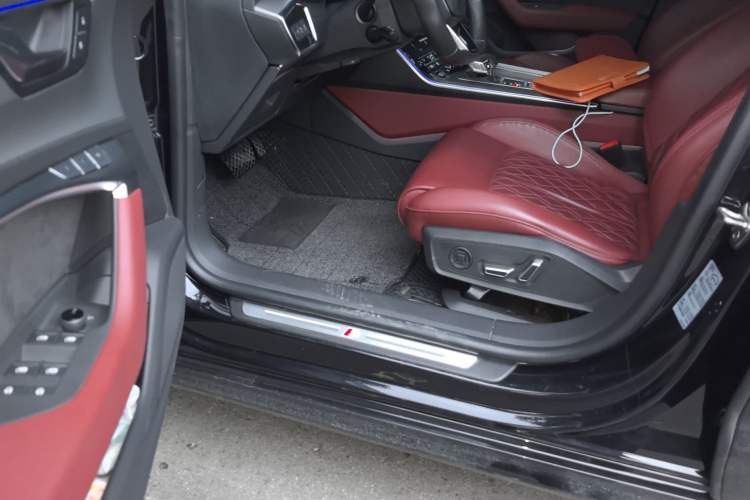 Used Audi A7L 2024 45 TFSI quattro Black Warrior Edition
