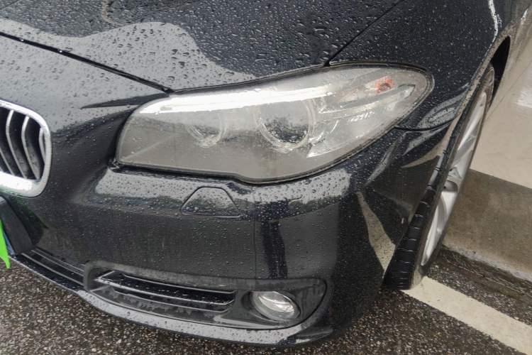 Used BMW 5 Series 2014 528Li Leading Model
