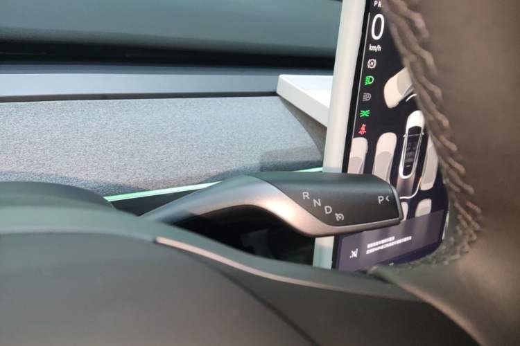 Used Tesla Model Y 2023 Rear-Wheel-Drive Version