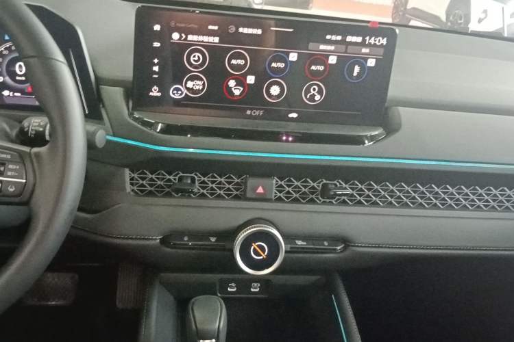 Used Honda Accord 2025 260TURBO Luxury Edition Audio And AC Panel