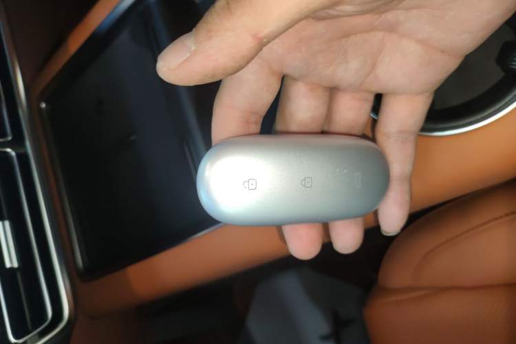 Used Li Auto L8 2023 Pro Model Interior 1