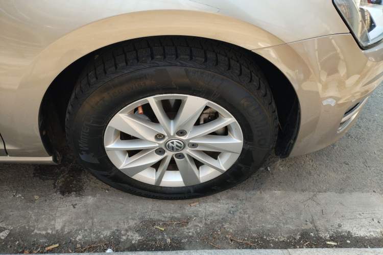 Used Volkswagen Golf 2015 1.6L Automatic Fashion Model