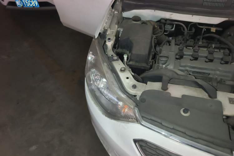 Used Chevrolet Sail 2015 Sail 3 1.3L Manual Ideal Edition Right Front Headlight