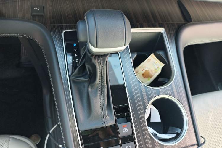 Used Toyota Sienna 2024 2.5L Hybrid Four-Wheel Drive Prestige Edition