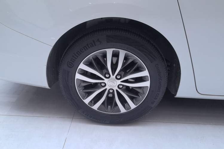 Used Buick GL8 2021 ES Landtrek 653T Comfort Edition