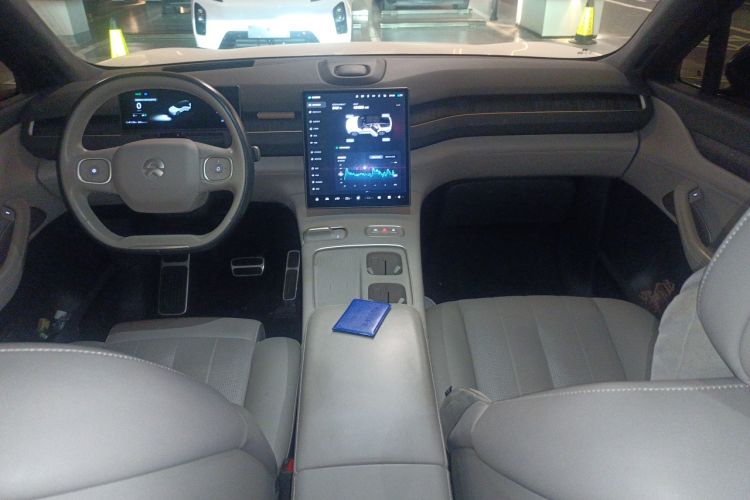 Used Nio ES8 2023 75 kWh Executive Edition