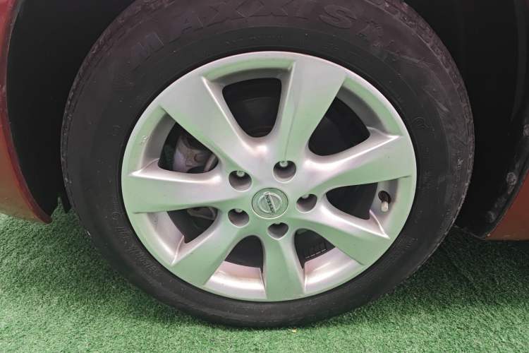 Used Nissan Tiida 2014 1.6L Manual Comfort Model
