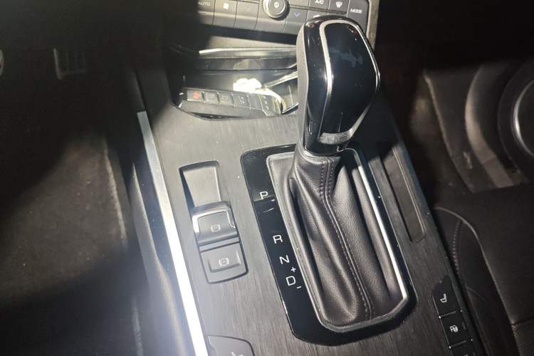 Used Wey VV5 2017 2.0T Flagship Edition
