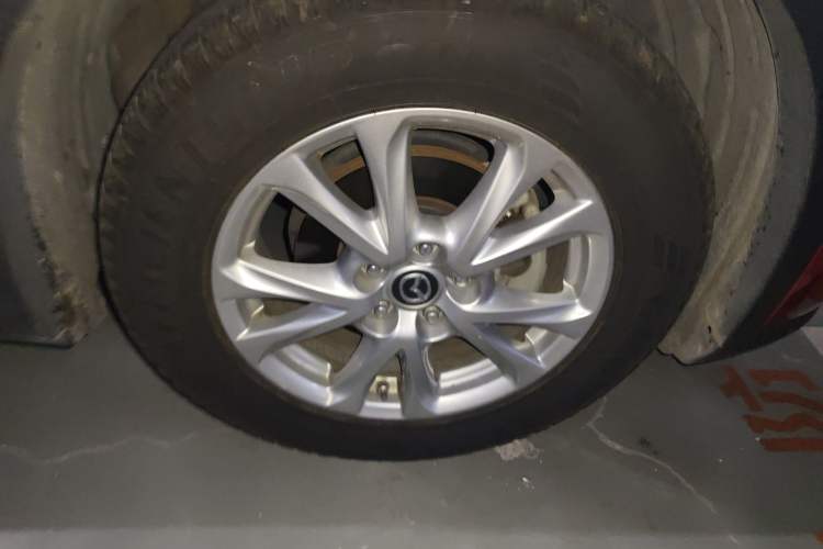 Used Mazda CX-4 2018 2.0L Automatic Two-Wheel Drive Blue Sky Dynamic Version China V Standard Right Front Wheel Hub