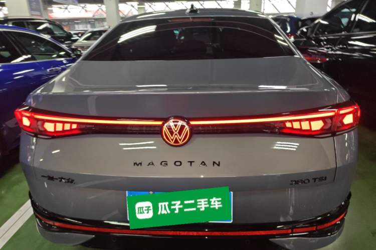 Used Volkswagen Magotan 2024 380TSI DSG Prestige Edition DaMai Package