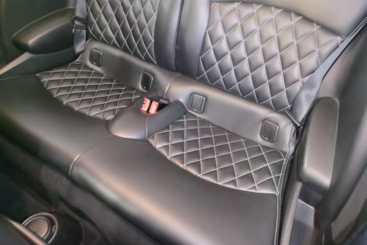 Used MINI MINI 2013 1.6L ONE Limited Edition First Version
