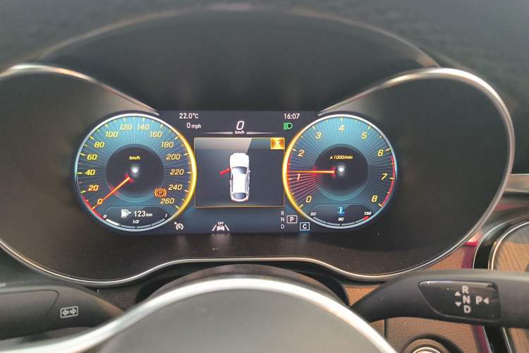 Used Mercedes-Benz GLC Coupe 2022 Refreshed GLC 300 4MATIC Coupe SUV
