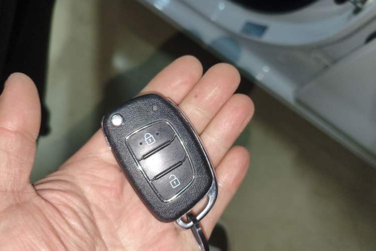 Used Hyundai Verna (older generation) 2017 1.4L Automatic YueXiang Edition China V-standard
