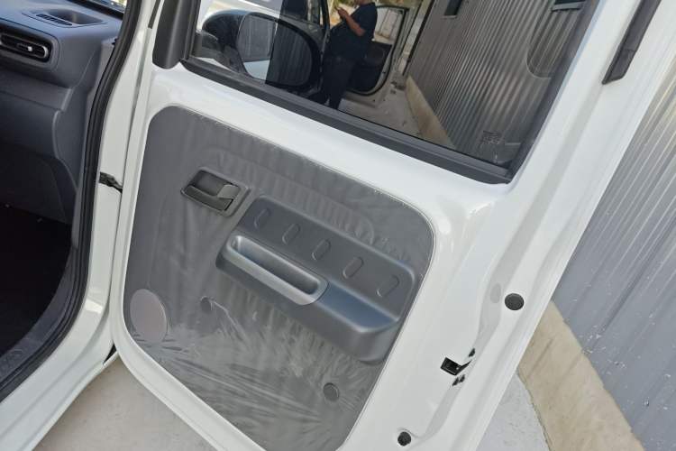 Used Wuling Zhiguang New Energy 2025 Standard Model