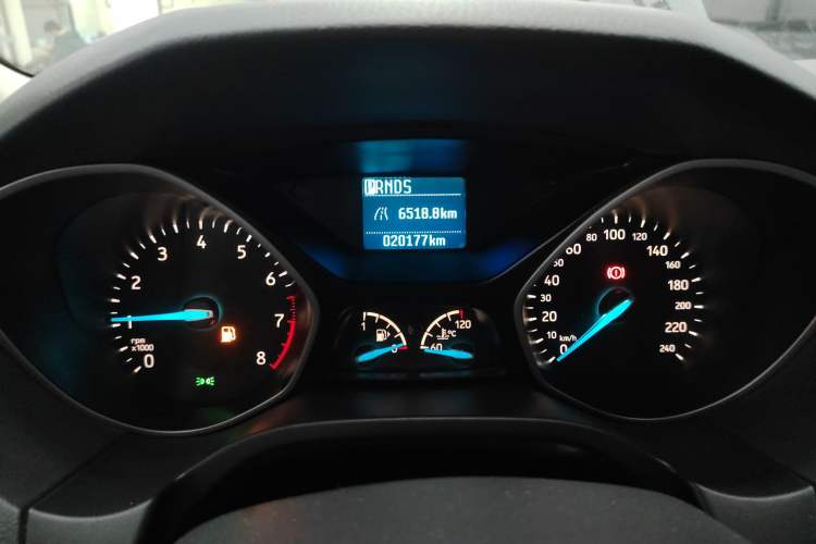 Used Ford Focus 2018 Hatchback Classic 1.6L Automatic Comfort Plus SmartDrive Edition Instrument Cluster