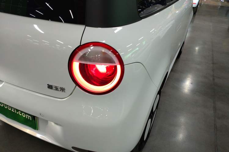 Used CHANGAN NEVO Lumin 2024 205km Orange Wind Edition
