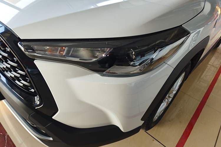 Used Toyota Corolla Cross 2023 2.0L Elite Edition Left Front Headlight